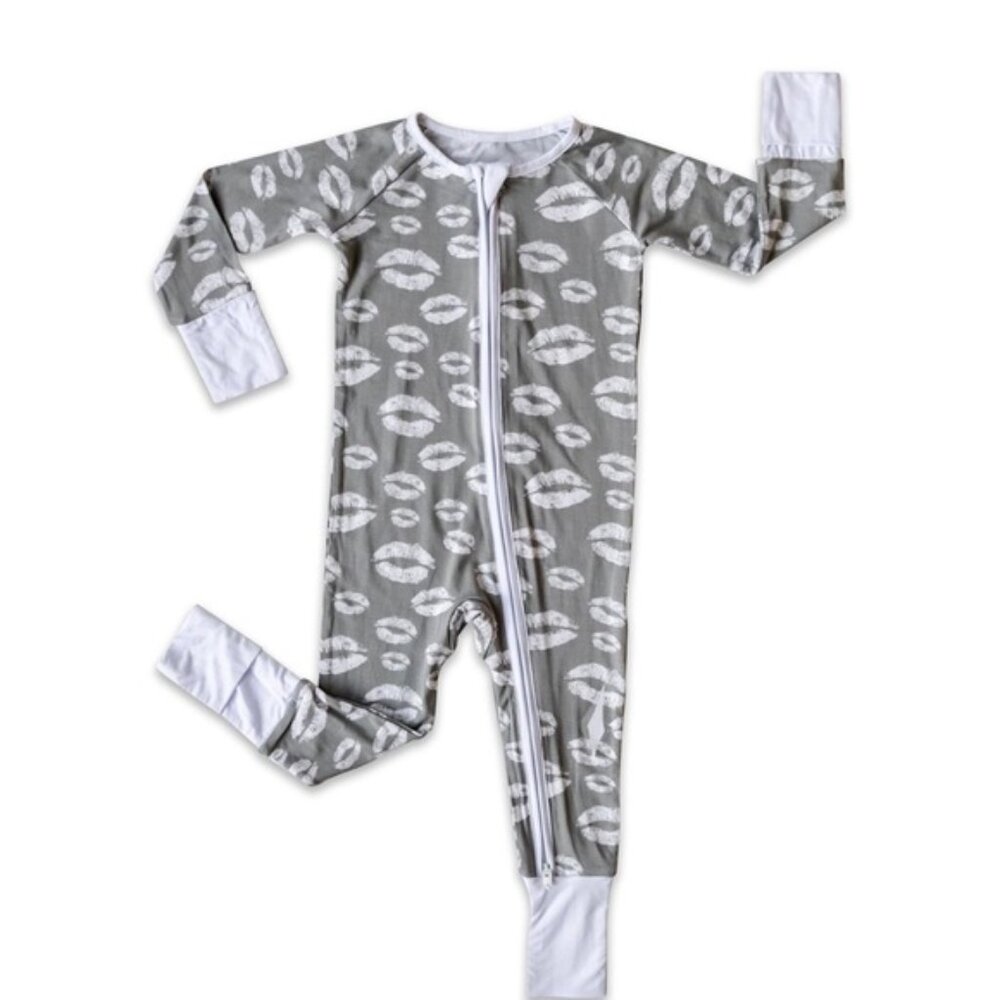 Little Sleepies Gray Kisses Lips Bamboo Viscose Zippy Retired 12-18 Months